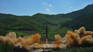 Η Πιονγκγιάνγκ δοκίμασε επιτυχώς τον νέο ICBM Hwasong-15, πέτυχε τον «στόχο» να γίνει πυρηνική δύναμη