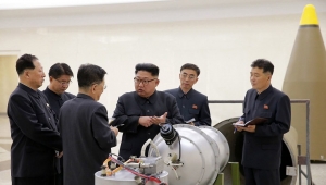 Η Πιονγκγιάνγκ ανακοίνωσε ότι πραγματοποίησε δοκιμή βόμβας υδρογόνου, η οποία μπορεί να τοποθετηθεί στην κεφαλή διηπειρωτικού βαλλιστικού πυραύλου