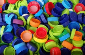 Δήμος Πολυγύρου: Ανακυκλώνουμε πλαστικά καπάκια. Ενισχύουμε τον δωρεάν προληπτικό έλεγχο για τον καρκίνο του τραχήλου της μήτρας