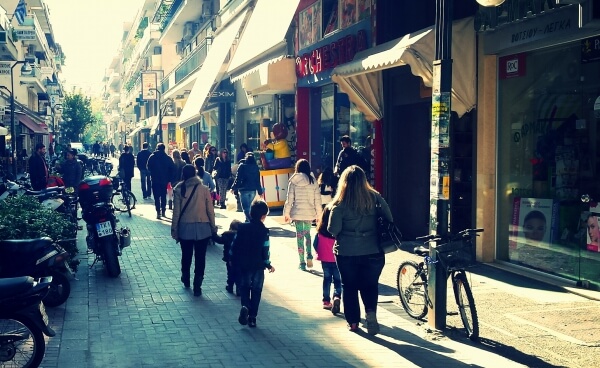 Θεσσαλονίκη: Να κρατήσουν κλειστά αύριο τα καταστήματά τους προτείνει στα μέλη του ο Εμπορικός Σύλλογος