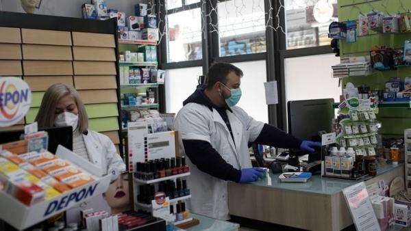 Ποια καταστήματα παραμένουν ανοιχτά από σήμερα