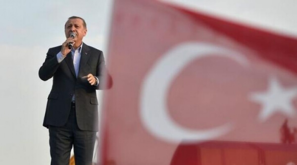 Κίνδυνος ολοκληρωτισμού στην Τουρκία