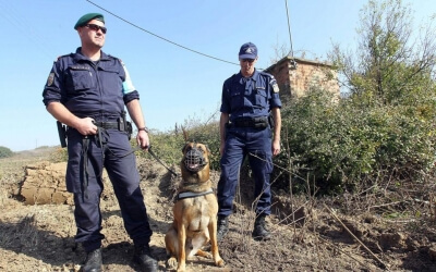 Spiegel: Aνησυχία ότι θα αυξηθούν οι πρόσφυγες. Η Ε.Ε. ενισχύει τα ελληνικά σύνορα