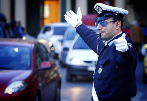 Χρήστος Σπίρτζης: Τριπλάσια από το κανονικό τα πρόστιμα του νέου ΚΟΚ με βάσει τα εισοδηματικά κριτήρια