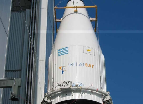 Ένα λεπτό πριν από τα μεσάνυχτα η εκτόξευση του HELLAS SAT 3