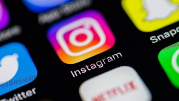 Και το Instagram θα επιτρέψει στους χρήστες του να «κατεβάσουν» οτιδήποτε τους αφορά προσωπικά