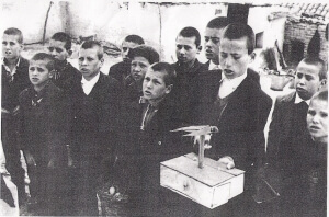 Έβρος: Τα «κόλιαντα», το κλέψιμο από τις αυλές και τα 9 φαγητά στο τραπέζι της παραμονής των Χριστουγέννων