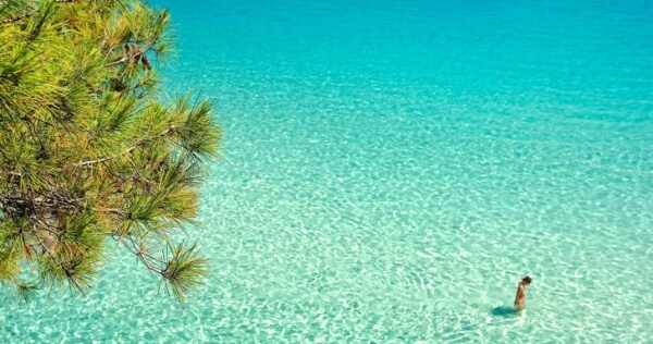 Γαλάζιες σημαίες 2017 - Πρώτη στην Ελλάδα η Χαλκιδική με 71 σημαίες