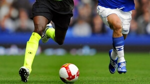 Η παρακολούθηση ενός αγώνα στην τηλεόραση ή στο γήπεδο μπορεί να εξάψει επικίνδυνα την καρδιά, όσο το τρέξιμο