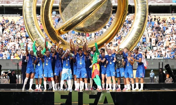 Πρωταθλήτρια κόσμου η Τσέλσι με «μάγο» Πάλμερ