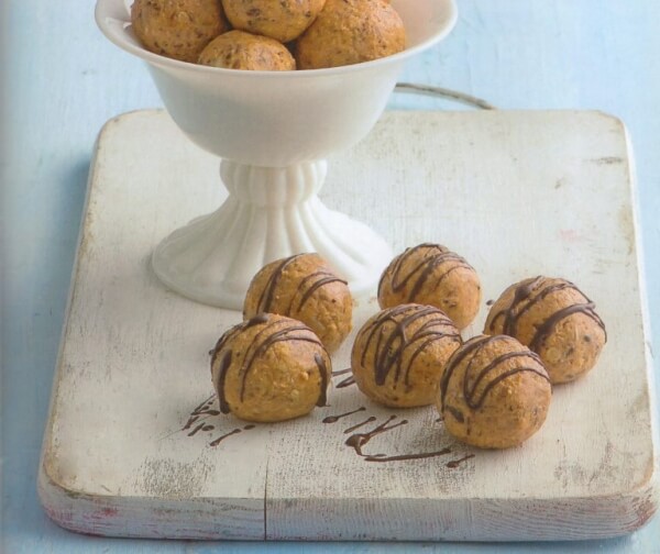 Τρουφάκια ενέργειας με βρώμη και ταχίνι