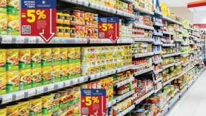 Μειώσεις τιμών από σήμερα σε περισσότερα από 3.000 προϊόντα στα ράφια των σούπερ μάρκετ