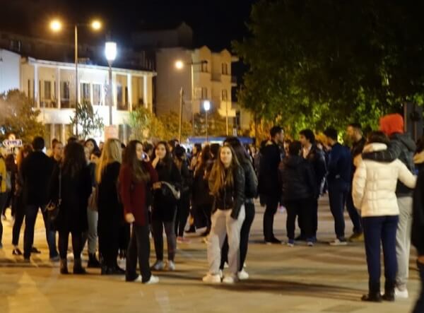 Iωάννινα: Νέα σεισμική δόνηση 4,3 βαθμών. Στις πλατείες και απόψε οι Γιαννιώτες