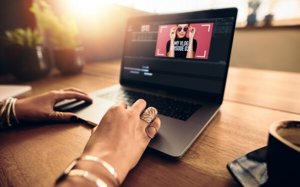 Μαθήματα για επίδοξους celebrities του ίντερνετ προσφέρει πανεπιστήμιο στη νοτιοδυτική Κίνα