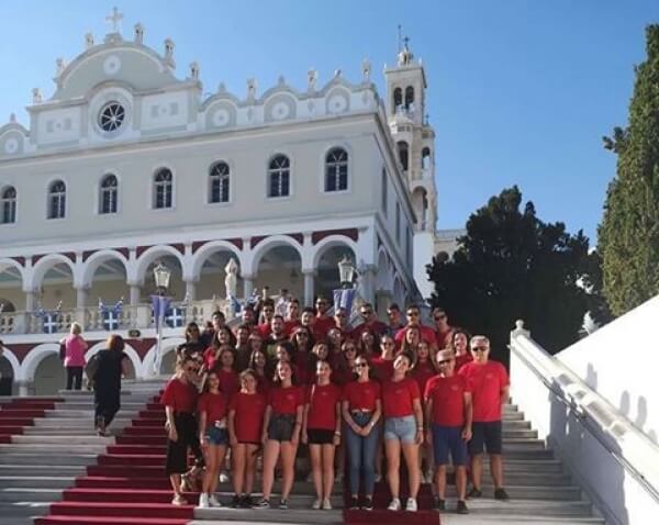 Ο Χορευτικός Όμιλος Πολυγύρου στην Τήνο