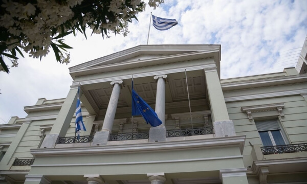 Απάντηση του Υπουργείου Εξωτερικών: «Καλούμε την Τουρκία να συνέλθει». «Η ελληνική κυριαρχία επί των Ιμίων είναι σαφής και αναμφισβήτητη», προσθέτει