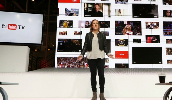 Η YouTube ανακοίνωσε την προσεχή διάθεση ενός πακέτου συνδρομητικής τηλεόρασης
