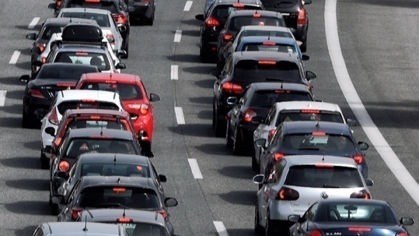 «Τέλος χρόνου» για τα τέλη κυκλοφορίας - Ποιες φορολογικές υποχρεώσεις πρέπει να πληρωθούν σήμερα