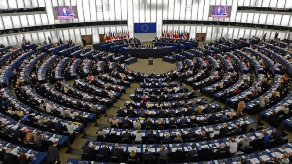Τέλος στις παραβιάσεις στο Αιγαίο από την Τουρκία και άρση του casus belli ζητά το ΕΚ
