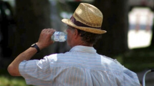 Το καλοκαίρι αυξάνονται τα κρούσματα κολικού από πέτρα στο νεφρό