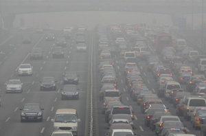 Η νέα μείωση εκπομπών ρύπων αναγκάζει τις αυτοκινητοβιομηχανίες να επιταχύνουν το βηματισμό τους προς την ηλεκτροκίνηση