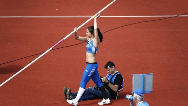 «Χρυσή» η Στεφανίδη στο επί κοντώ