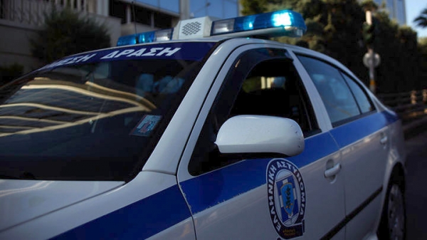 Οκτώ άνδρες και μια γυναίκα, τουρκικής καταγωγής, οι προσαχθέντες κατά τη διάρκεια έρευνας της Αντιτρομοκρατικής