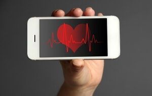 Οι περισσότερες εφαρμογές υγείας για κινητά τηλέφωνα προδίδουν ευαίσθητα προσωπικά στοιχεία των χρηστών σε τρίτους, προειδοποιούν Έλληνες ερευνητές