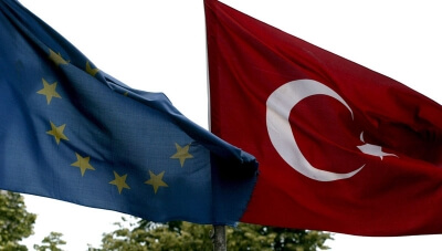 «Σοβαρές ανησυχίες» εκφράζει η ΕΕ για τις τροποποιήσεις του τουρκικού συντάγματος