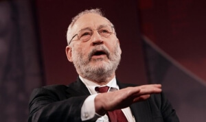 "Η καθυστέρηση της αναδιάρθρωσης του ελληνικού χρέους έχει μεγάλο κόστος, όχι μόνο για την Ελλάδα, αλλά και για την Γερμανία"