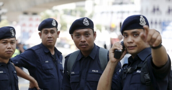 Μαλαισία: Έρευνες για τον εντοπισμό τεσσάρων Βορειοκορεατών που θεωρούνται ύποπτοι για τον φόνο του Κιμ Γιονγκ Ναμ