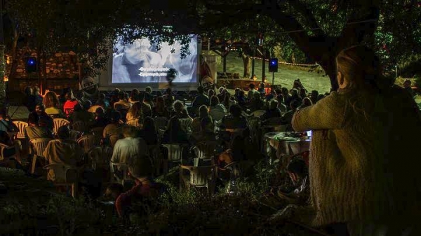 Σιθωνία: Parthenώn Film Festival - Σινεμά στο χωριό