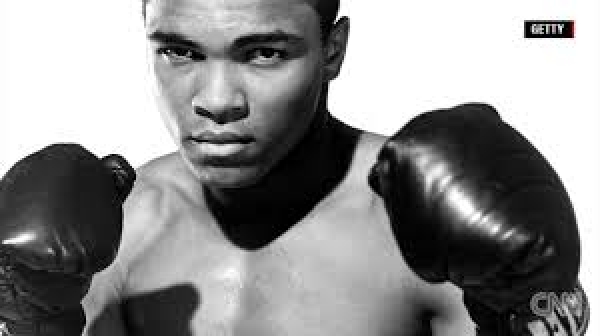 Σε δημοπρασία προσωπικά αντικείμενα του Μοχάμεντ Άλι