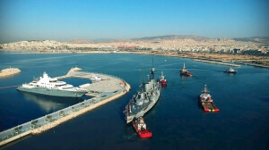 Ιστορικός απόπλους του θρυλικού θωρηκτού Αβέρωφ (VIDEO)