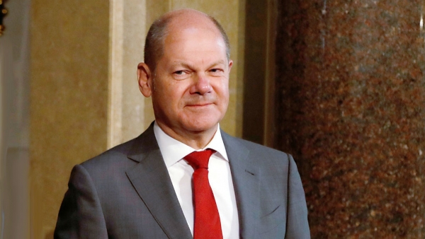 Süddeutsche Zeitung: Ο Σολτς πρέπει να αποφασίσει