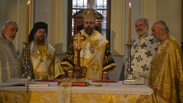 Θεοφάνεια στη Σμύρνη, παρουσία του μητροπολίτη Βαρθολομαίου