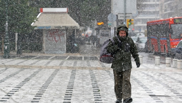 Νέα χιονόπτωση αναμένεται σήμερα στην Κεντρική Μακεδονία - Η κυκλοφορία διεξάγεται κανονικά, αντιολισθητικές αλυσίδες στα επαρχιακά δίκτυα