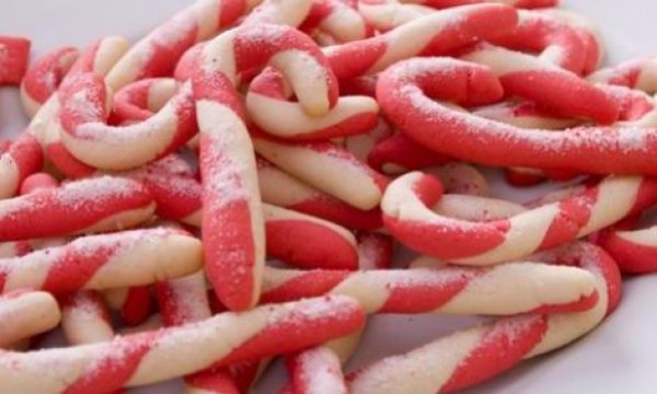 Χριστουγεννιατικα κουλουράκια μπαστουνάκια