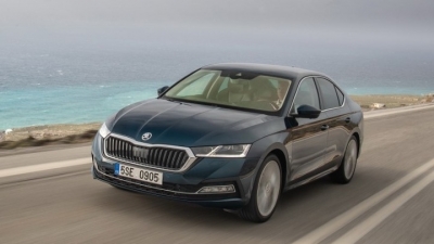 Η ολοκαίνουργια Skoda Octavia συναρπάζει για τους χώρους, την άνεση, την ασφάλεια και το design