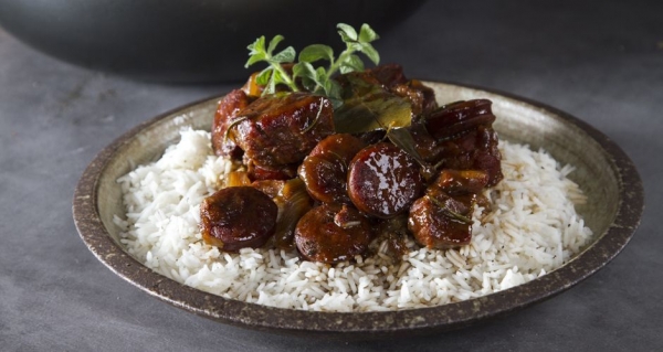 Χοιρινή τηγανιά με μαύρη μπύρα