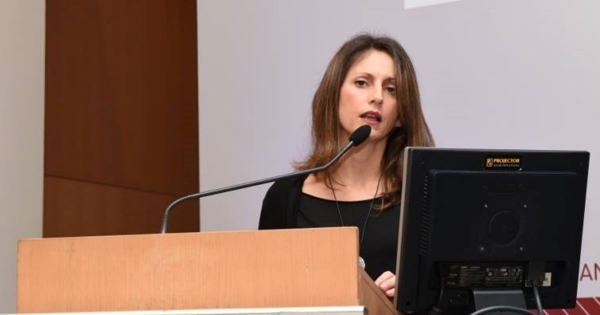 Β.Σύψα: Οι περιορισμοί δεν θα αρθούν από τη μια μέρα στην άλλη. Στο χέρι μας είναι να παραμείνουμε στο «αισιόδοξο» σενάριο