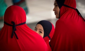 Μαλαισία: Σκάνδαλο έχει προκαλέσει ο γάμος ενός 11χρονου κοριτσιού με έναν 41χρονο άνδρα