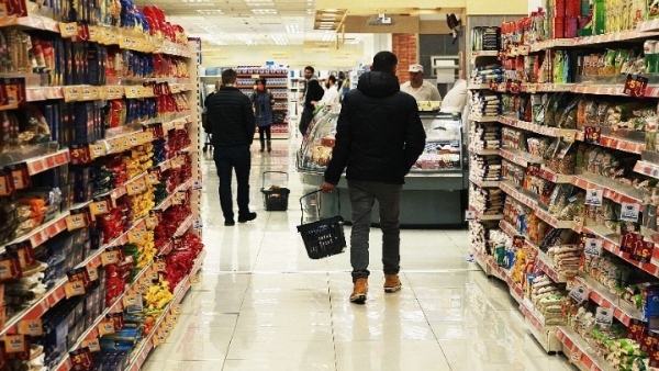 Τις επόμενες μέρες η δημοσιοποίηση των μειωμένων τιμών σε περίπου 1.000 κωδικούς των σούπερ μάρκετ